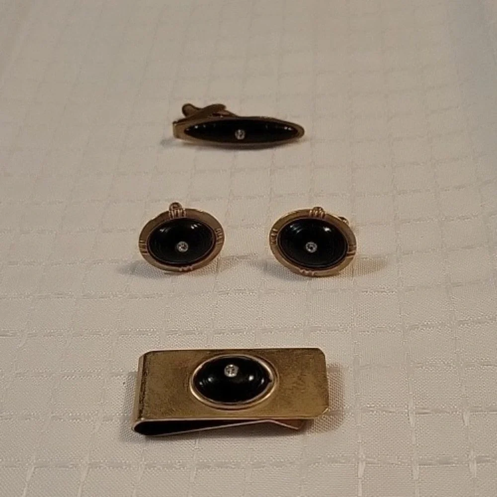 Vingtage Metal Gold Tone Money‎ Clip, Cufflinks, Tie Clip Onyx Clear Stone